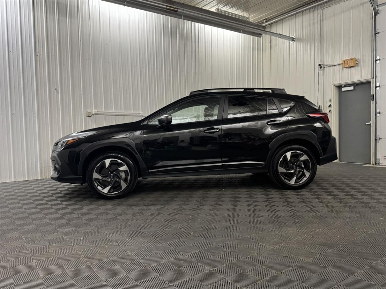 Subaru Crosstrek photo 2