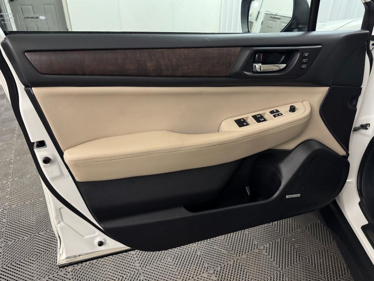 Subaru Outback  2017