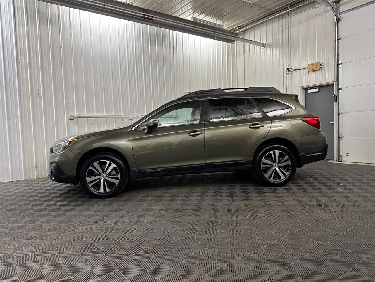 Subaru Outback  2018