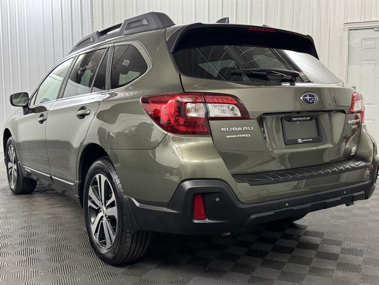 Subaru Outback  2018