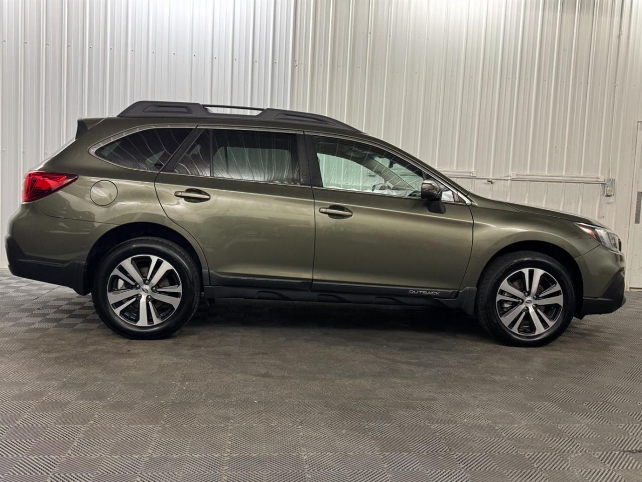 Subaru Outback  2018