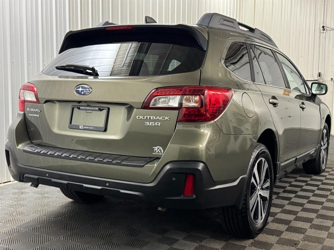 Subaru Outback  2018