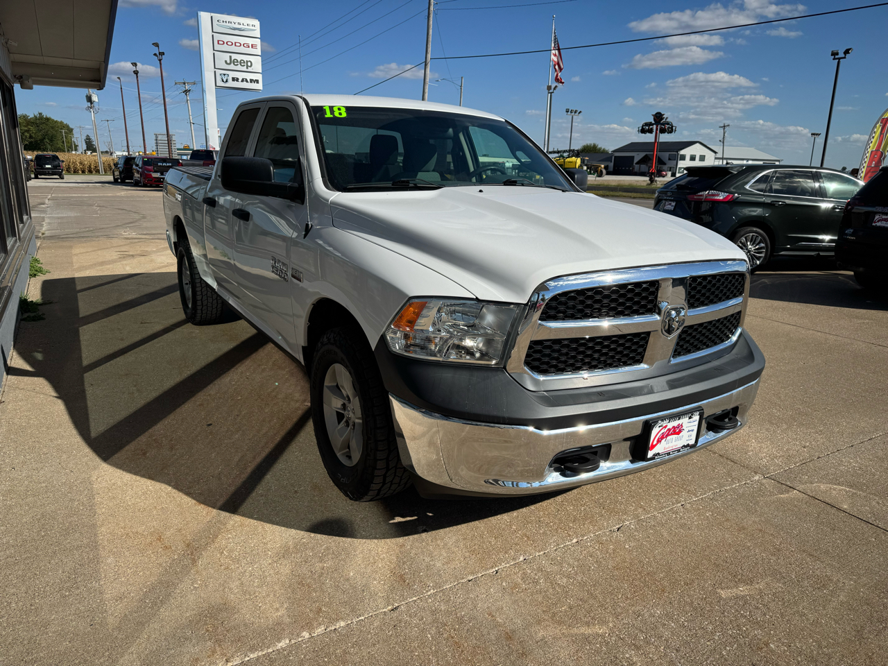 2018 Ram 1500 Tradesman photo 3
