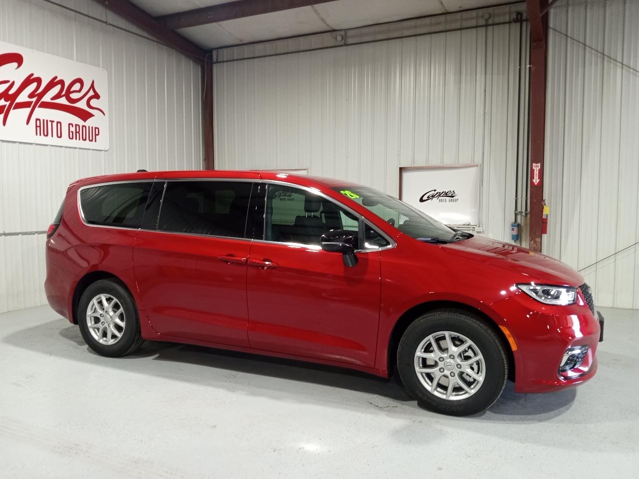 Chrysler Pacifica Select FWD 2026