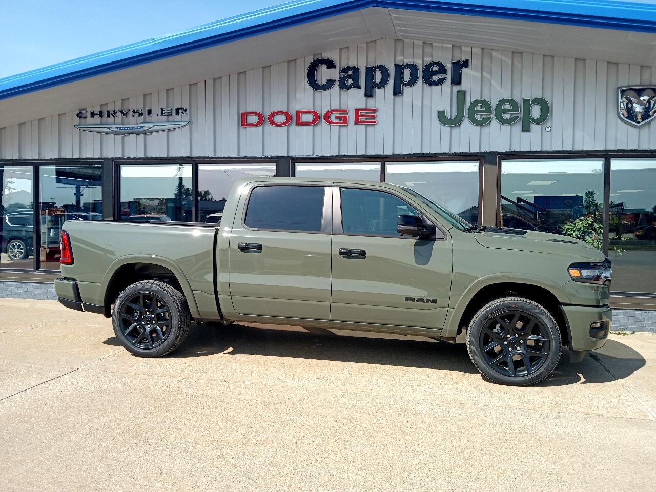 RAM 1500 Laramie 4x4 Crew Cab 5'7" Box 2026 RAM 1500 Laramie 4x4 Crew Cab 5'7" Box 2026