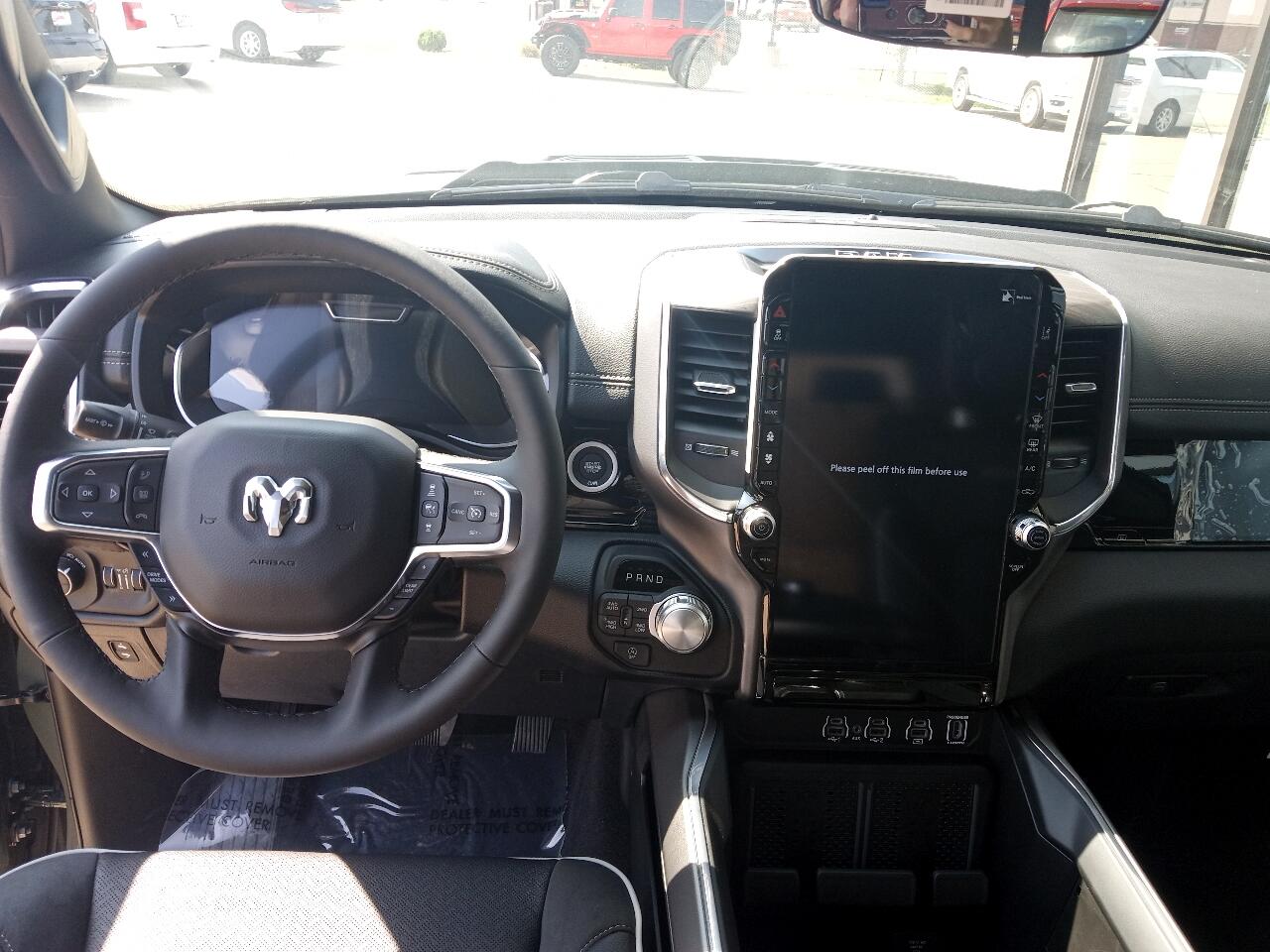 RAM 1500 Laramie 4x4 Crew Cab 5'7" Box 2026 RAM 1500 Laramie 4x4 Crew Cab 5'7" Box 2026