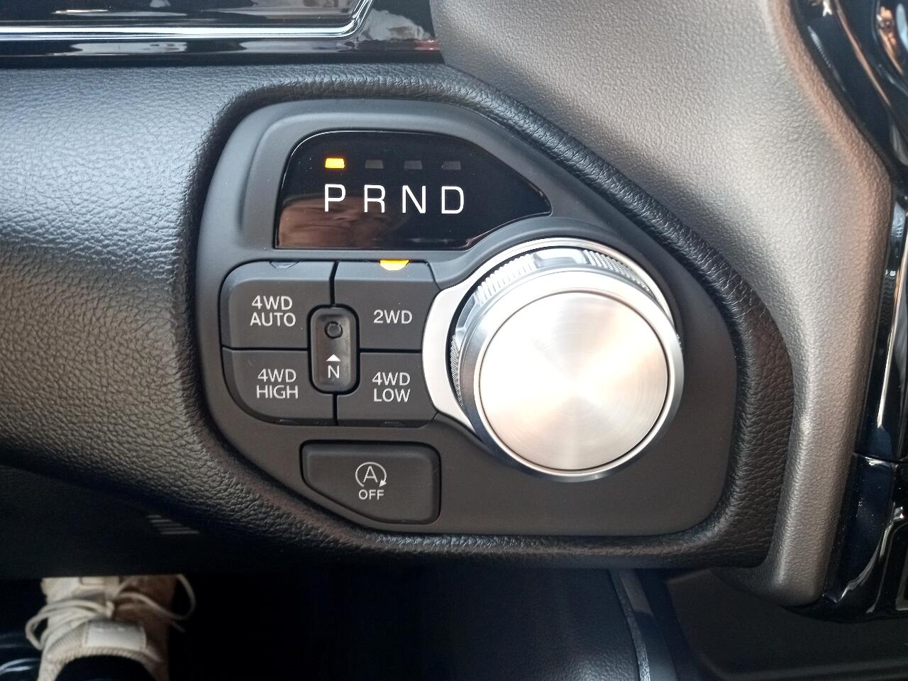 RAM 1500 Laramie 4x4 Crew Cab 5'7" Box 2026 RAM 1500 Laramie 4x4 Crew Cab 5'7" Box 2026