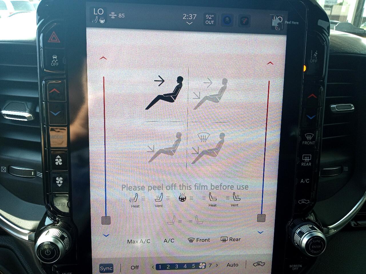 RAM 1500 Laramie 4x4 Crew Cab 5'7" Box 2026 RAM 1500 Laramie 4x4 Crew Cab 5'7" Box 2026