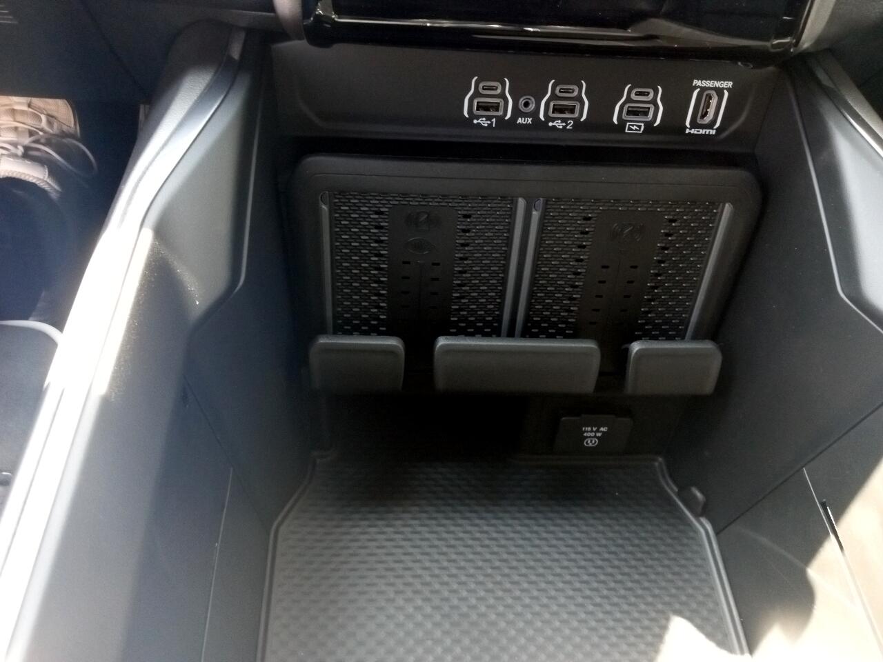 RAM 1500 Laramie 4x4 Crew Cab 5'7" Box 2026 RAM 1500 Laramie 4x4 Crew Cab 5'7" Box 2026