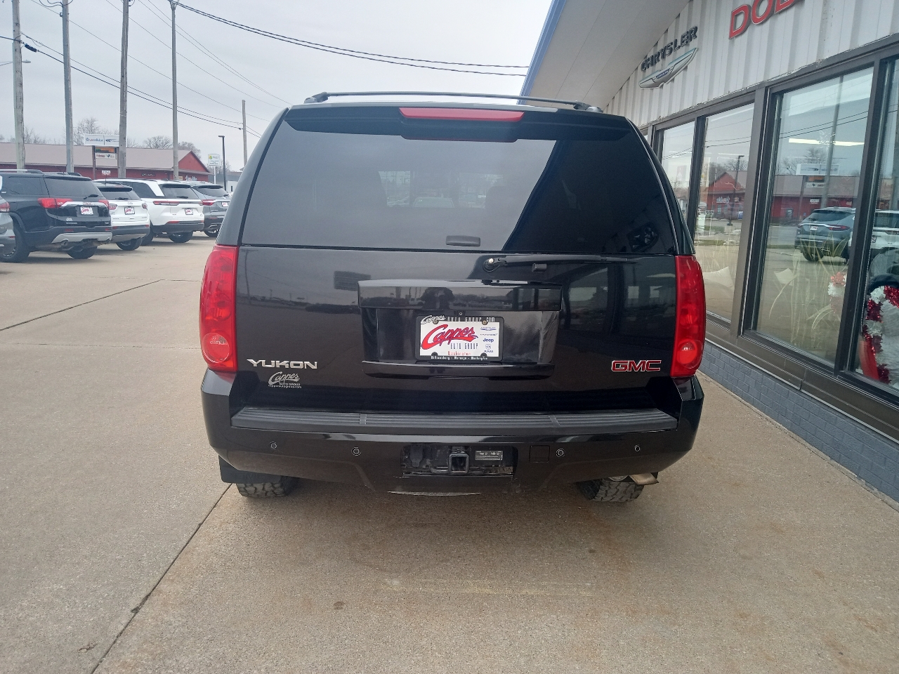 GMC Yukon 4WD 4dr 1500 SLE 2013