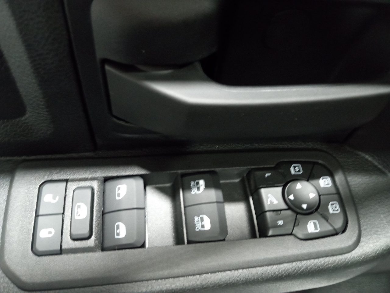 RAM 2500 Black Express 4x4 Crew Cab 6'4" Box 2026