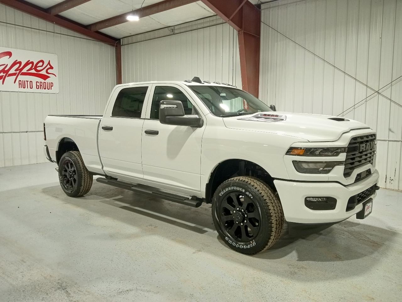 2026 RAM 2500 Black Express 4x4 Crew Cab 6'4" Box