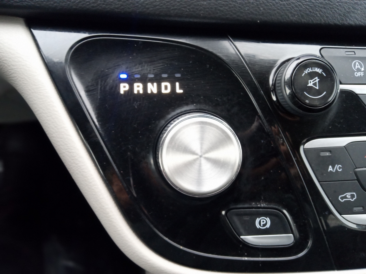 Chrysler Pacifica Touring-L FWD 2017