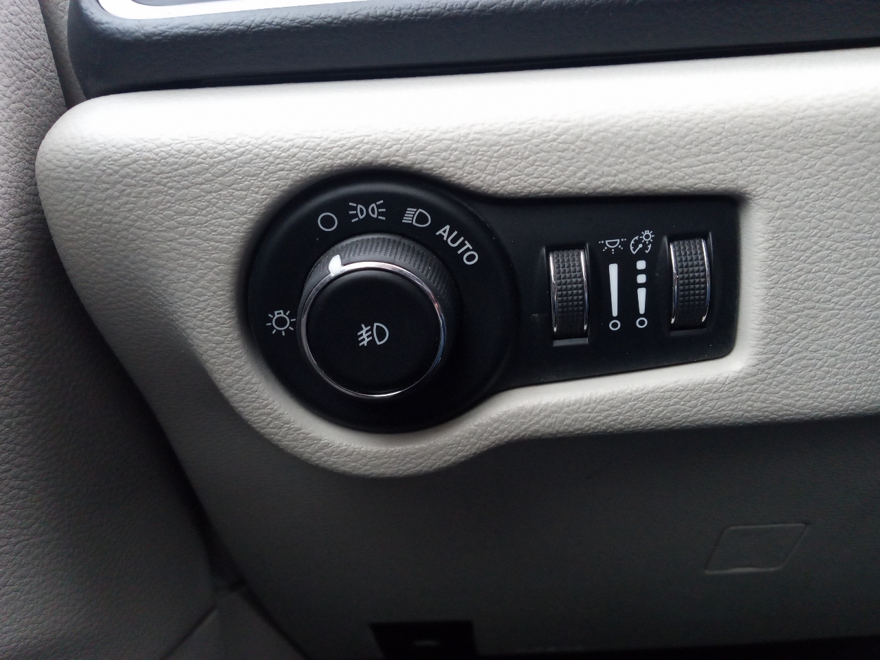 Chrysler Pacifica Touring-L FWD 2017