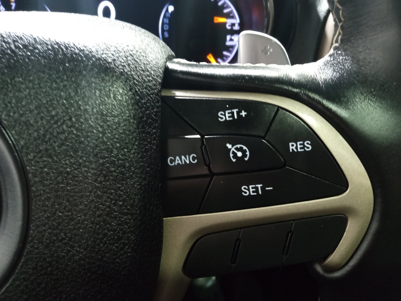 Jeep Grand Cherokee 4WD 4dr Overland 2015