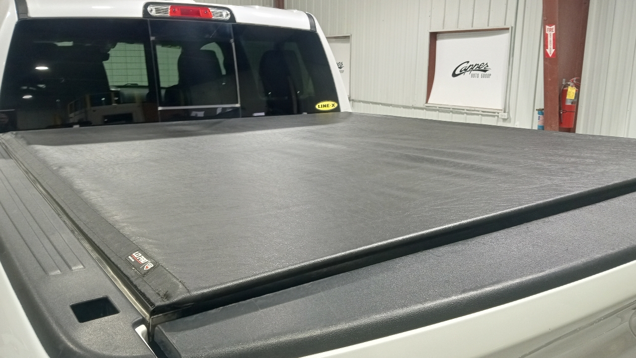 RAM 1500 Laramie 4x4 Crew Cab 5'7" Box 2023