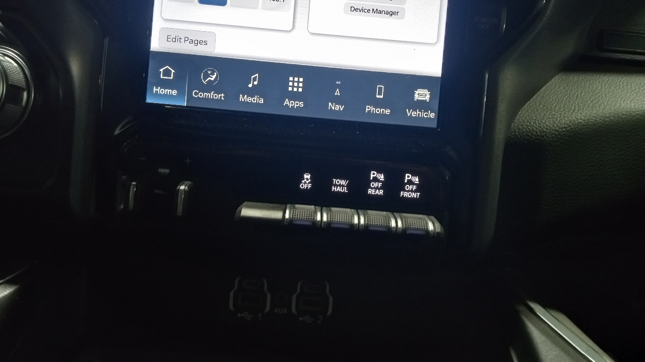 RAM 1500 Laramie 4x4 Crew Cab 5'7" Box 2023