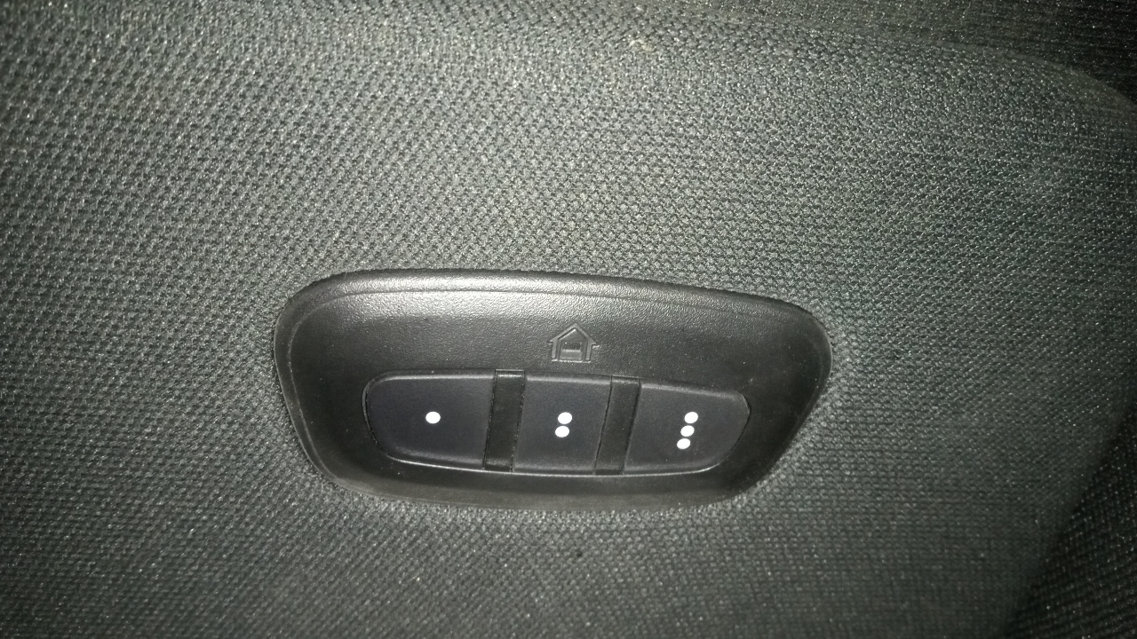 RAM 1500 Laramie 4x4 Crew Cab 5'7" Box 2023