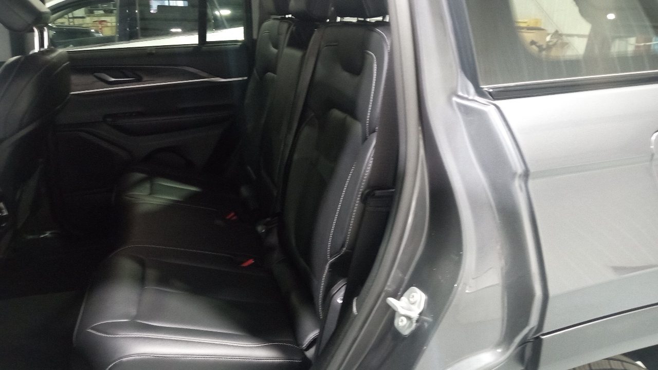 Jeep Grand Cherokee Limited 4x4 2023