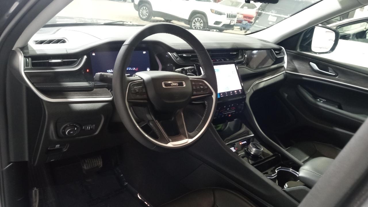 Jeep Grand Cherokee Limited 4x4 2023