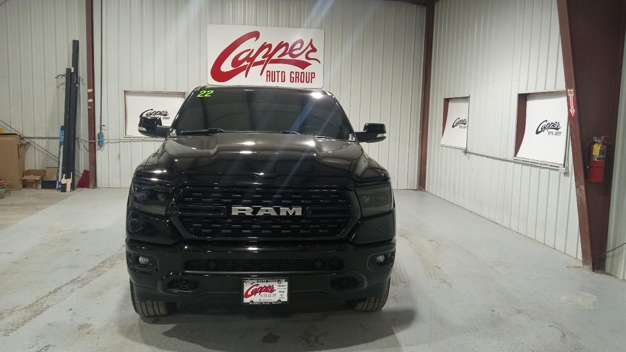 RAM 1500 Big Horn 4x4 Crew Cab 5'7" Box 2022
