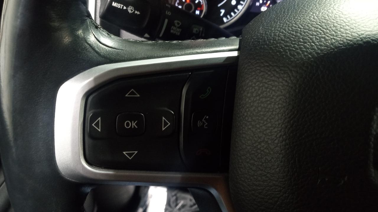 RAM 1500 Big Horn 4x4 Crew Cab 5'7" Box 2022