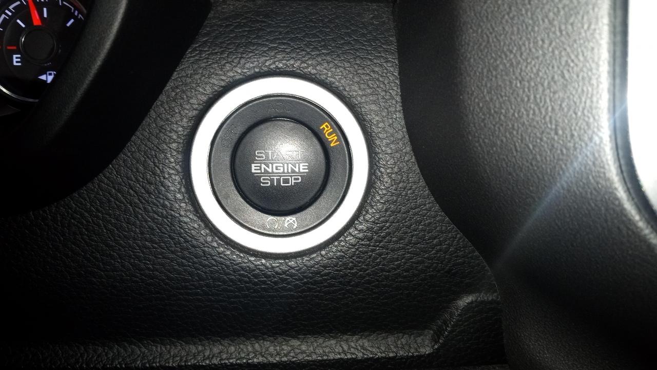 RAM 1500 Big Horn 4x4 Crew Cab 5'7" Box 2022