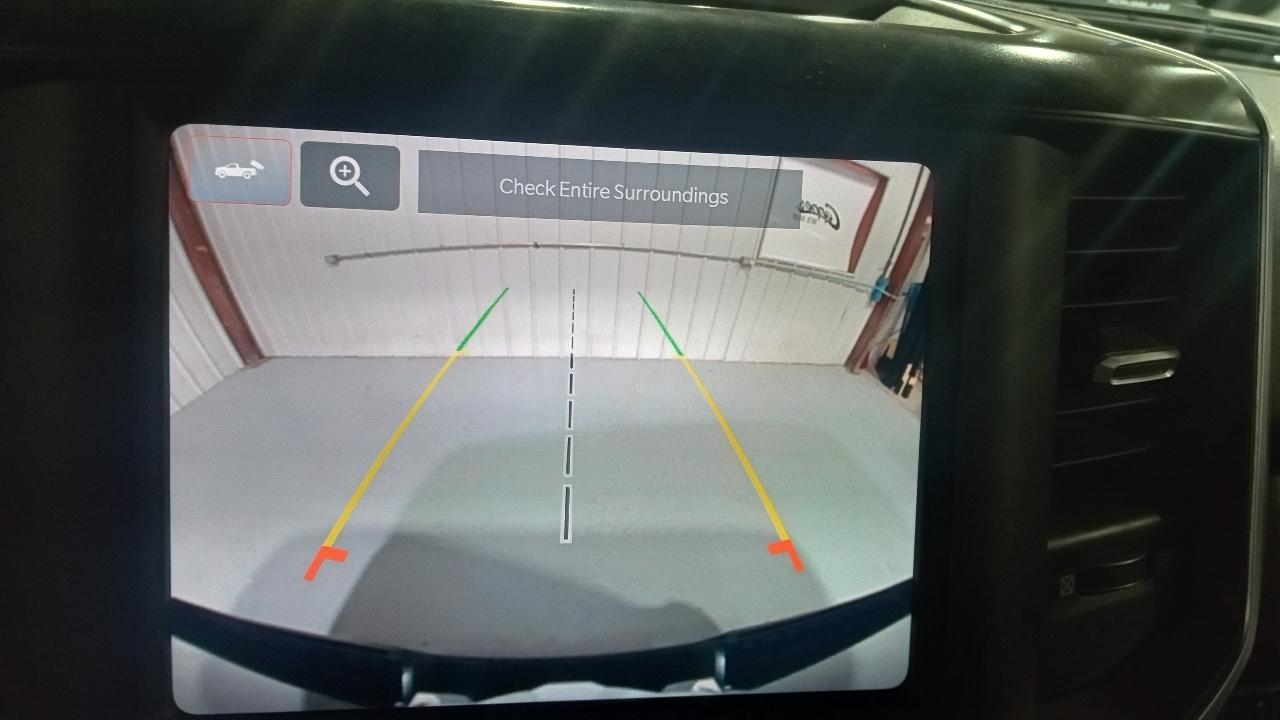 RAM 1500 Big Horn 4x4 Crew Cab 5'7" Box 2022