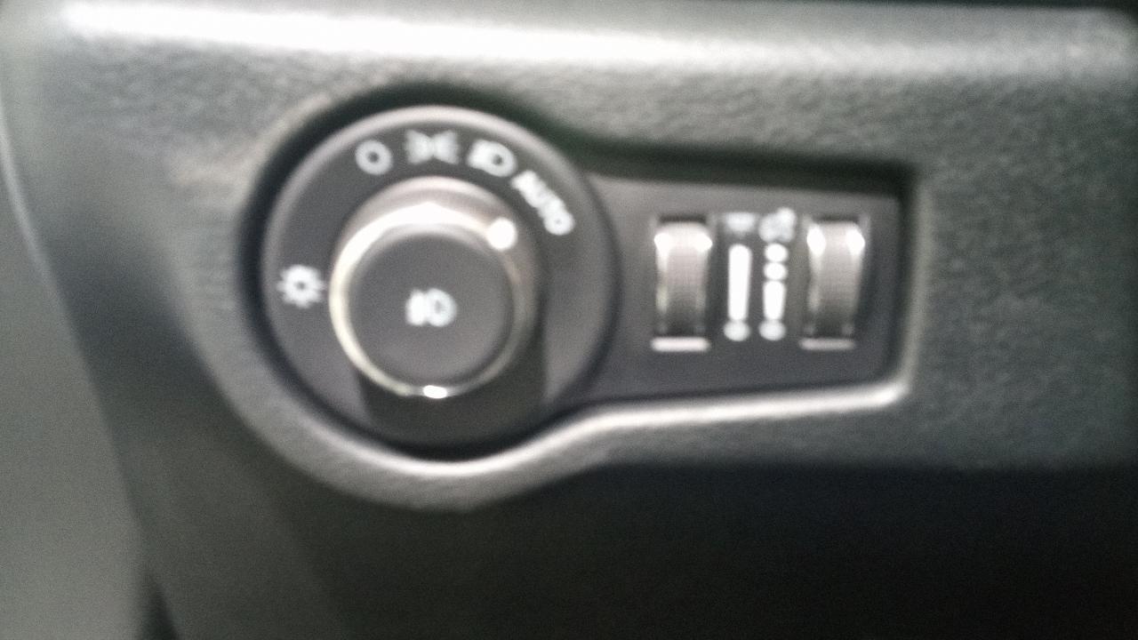 Chrysler Pacifica Select FWD 2026