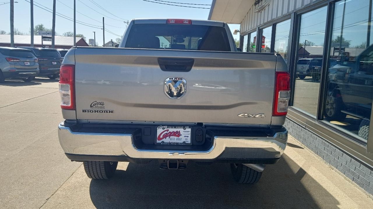 RAM 2500 Big Horn 4x4 Crew Cab 6'4" Box 2024
