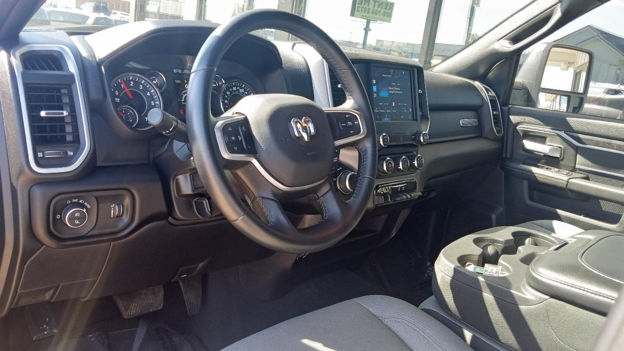 RAM 2500 Big Horn 4x4 Crew Cab 6'4" Box 2024