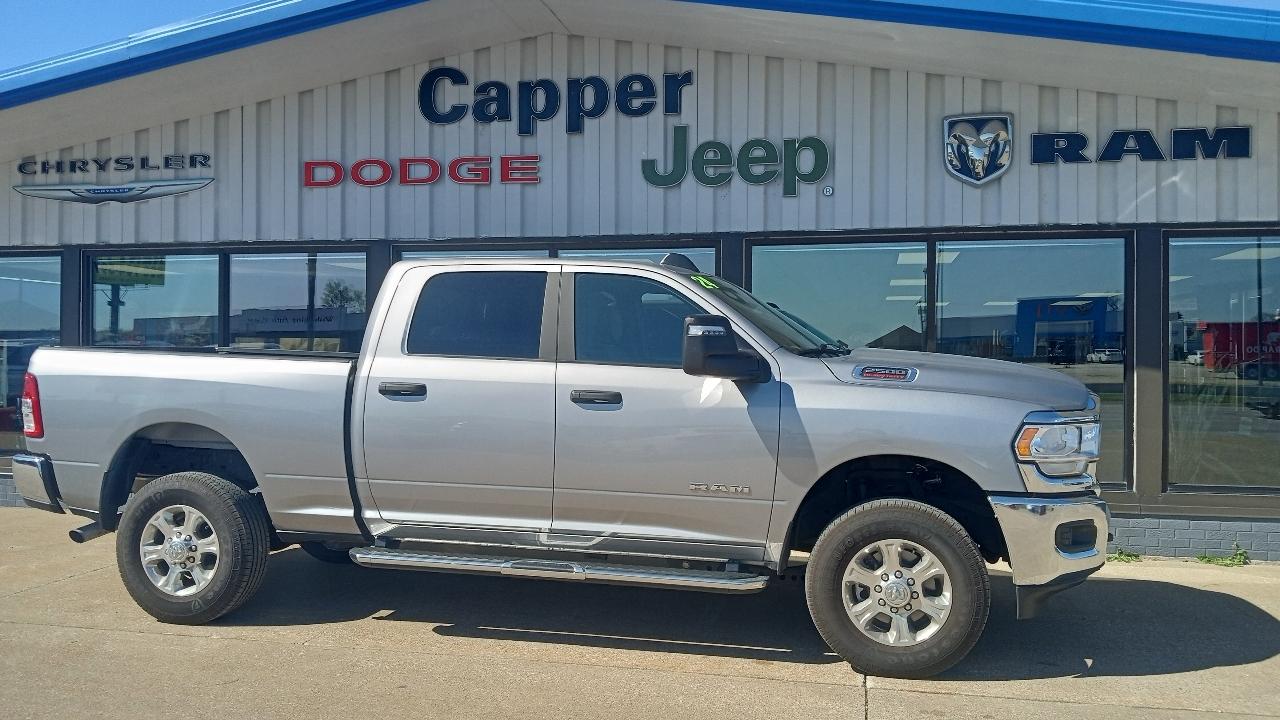 RAM 2500 Big Horn 4x4 Crew Cab 6'4" Box 2024