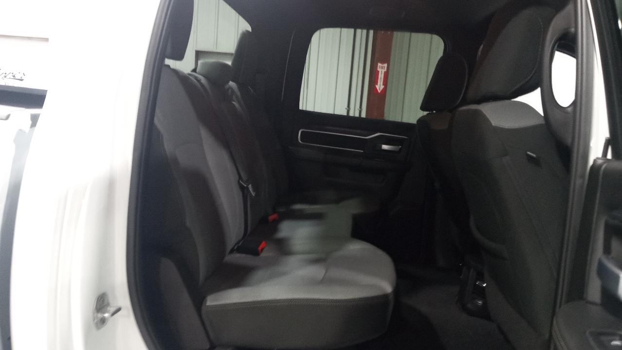 RAM 2500 Big Horn 4x4 Crew Cab 6'4" Box 2024