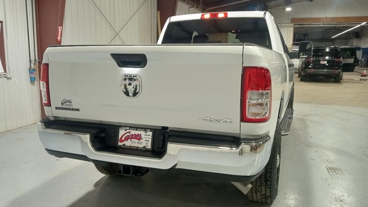 RAM 2500 Big Horn 4x4 Crew Cab 6'4" Box 2024