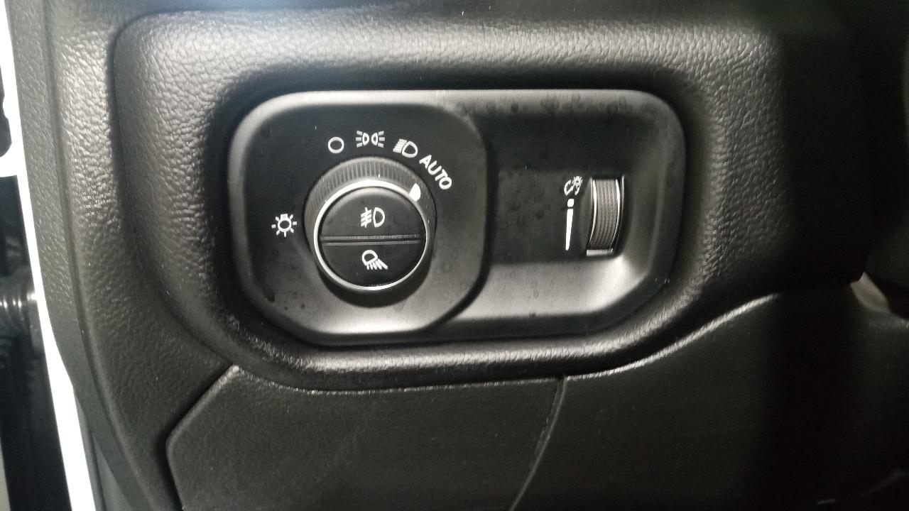 RAM 2500 Big Horn 4x4 Crew Cab 6'4" Box 2024