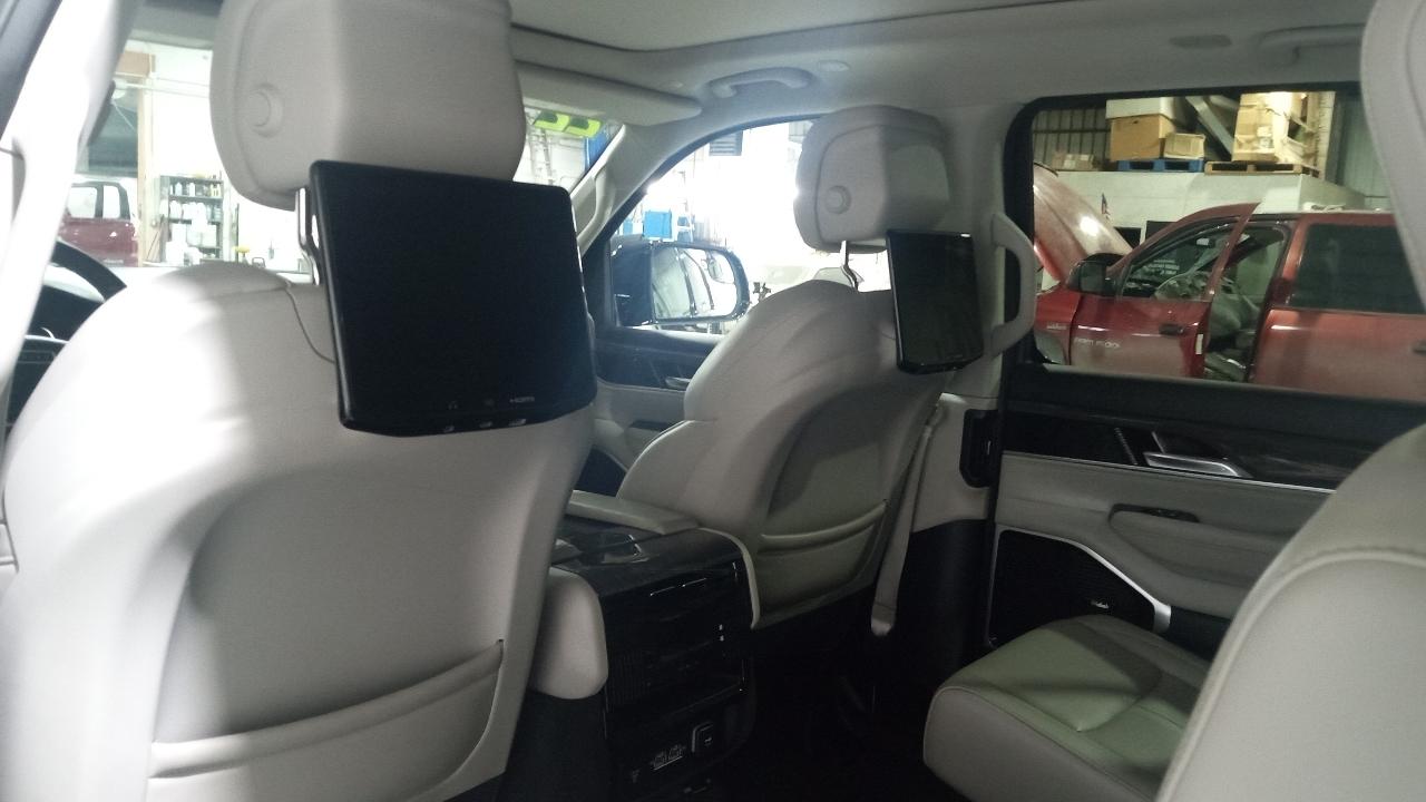 Jeep Wagoneer Series III 4x4 2022