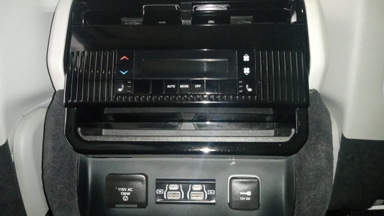 Jeep Wagoneer Series III 4x4 2022