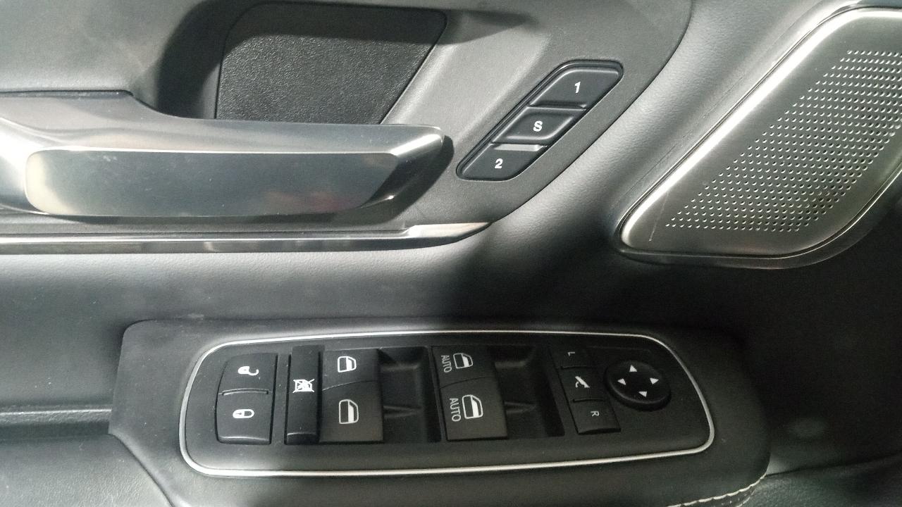 RAM 1500 Limited 4x4 Crew Cab 5'7" Box 2020