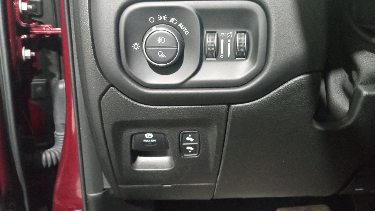 RAM 1500 Limited 4x4 Crew Cab 5'7" Box 2020