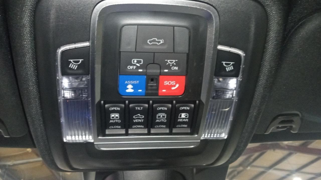 RAM 1500 Limited 4x4 Crew Cab 5'7" Box 2020