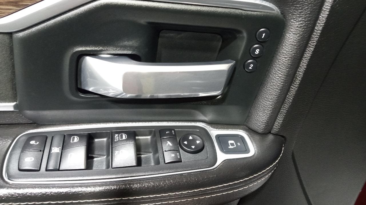 RAM 2500 Laramie 4x4 Crew Cab 6'4" Box 2020