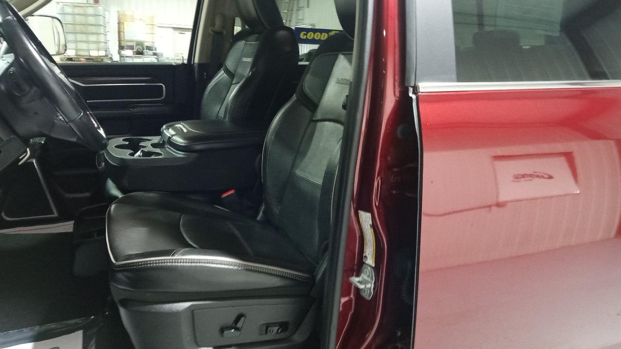 RAM 2500 Laramie 4x4 Crew Cab 6'4" Box 2020