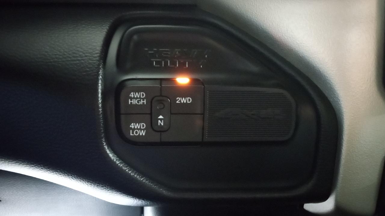 RAM 2500 Laramie 4x4 Crew Cab 6'4" Box 2020