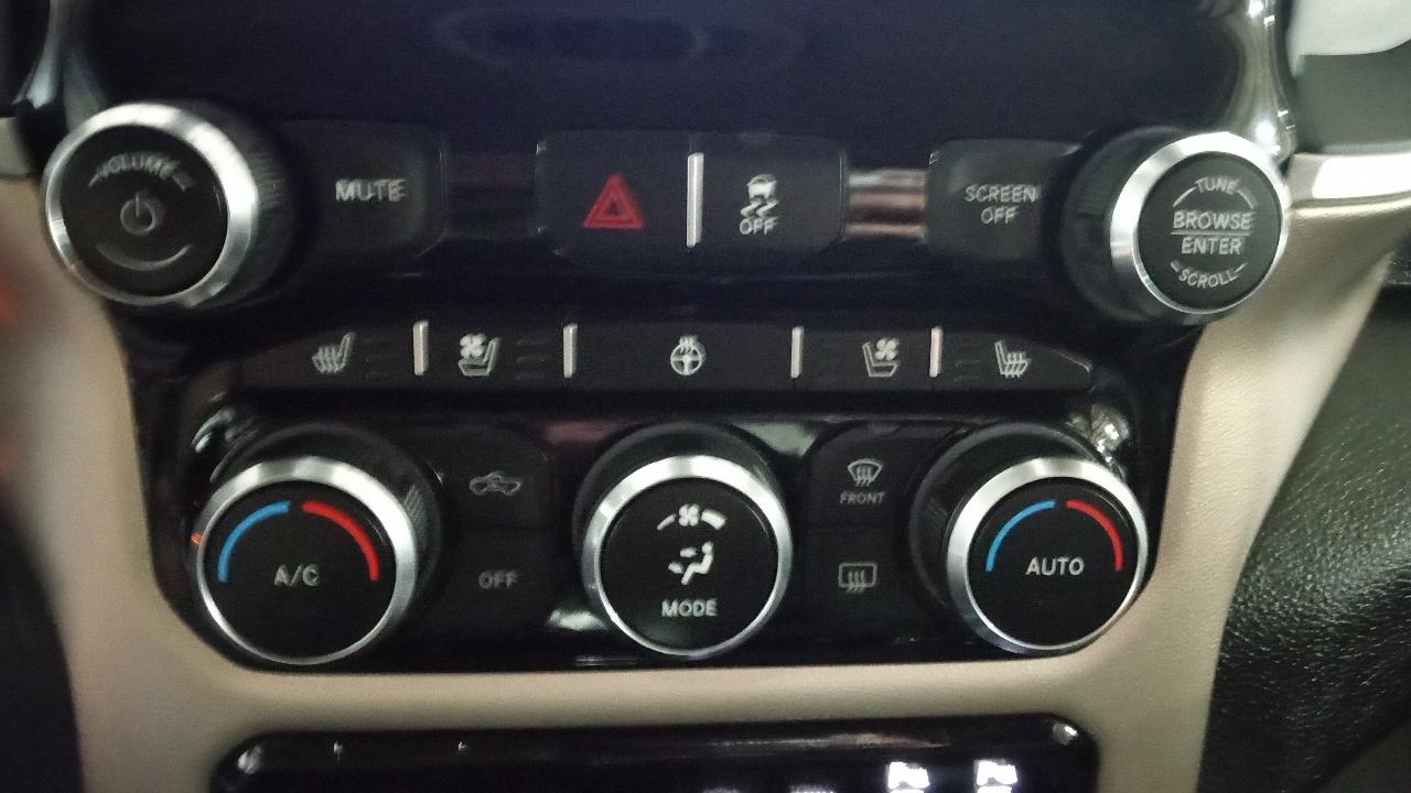 RAM 2500 Laramie 4x4 Crew Cab 6'4" Box 2020