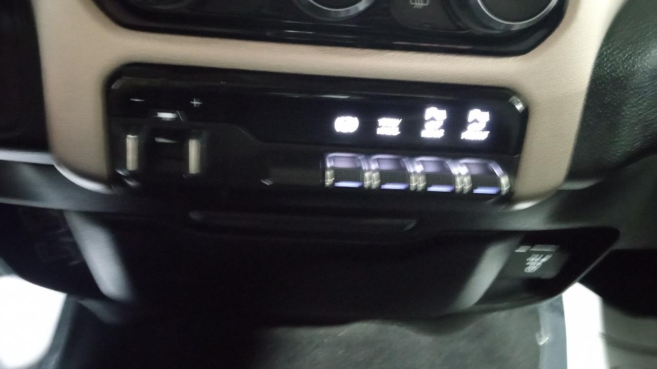 RAM 2500 Laramie 4x4 Crew Cab 6'4" Box 2020