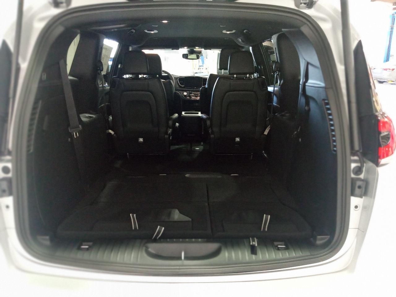 Chrysler Pacifica Select FWD 2026