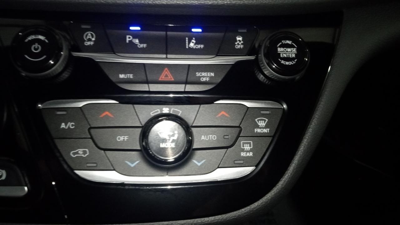 Chrysler Pacifica Select FWD 2026