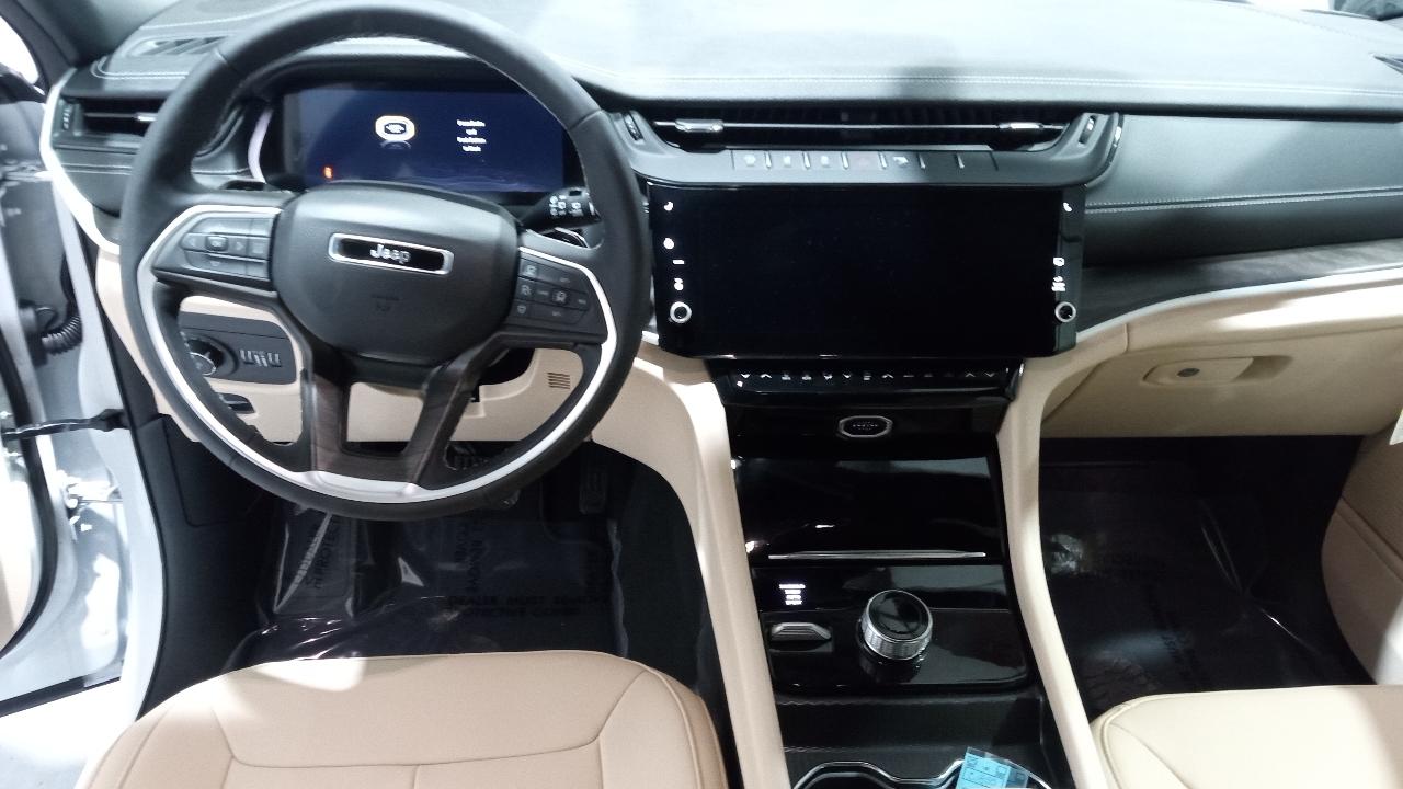 Jeep Grand Cherokee L Limited 4x4 2026