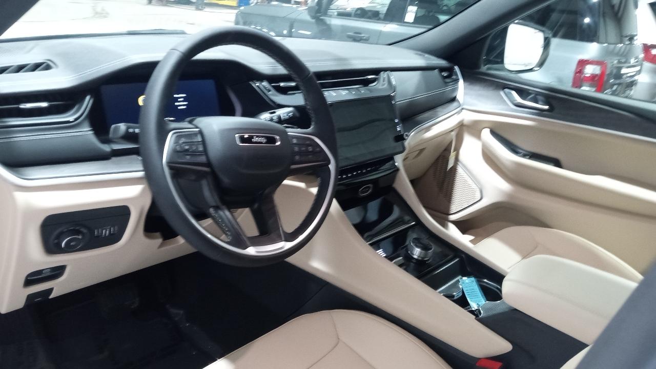 Jeep Grand Cherokee L Limited 4x4 2026