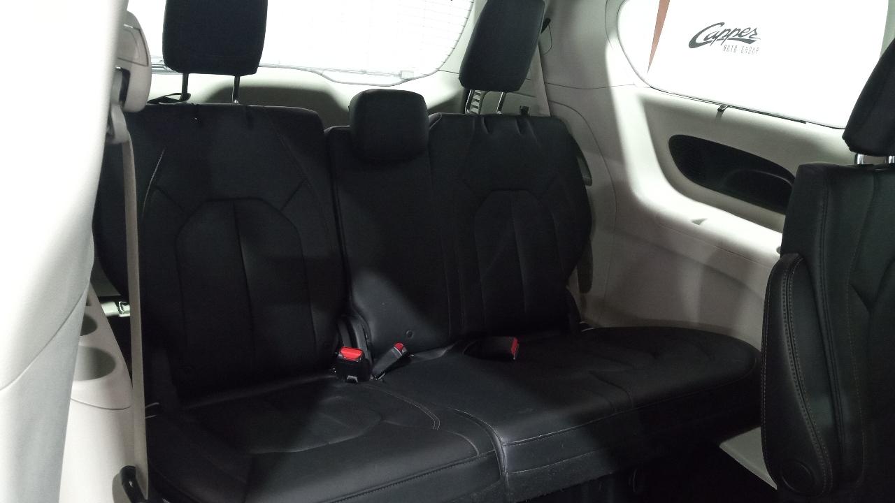 Chrysler Pacifica Touring L Plus FWD 2020